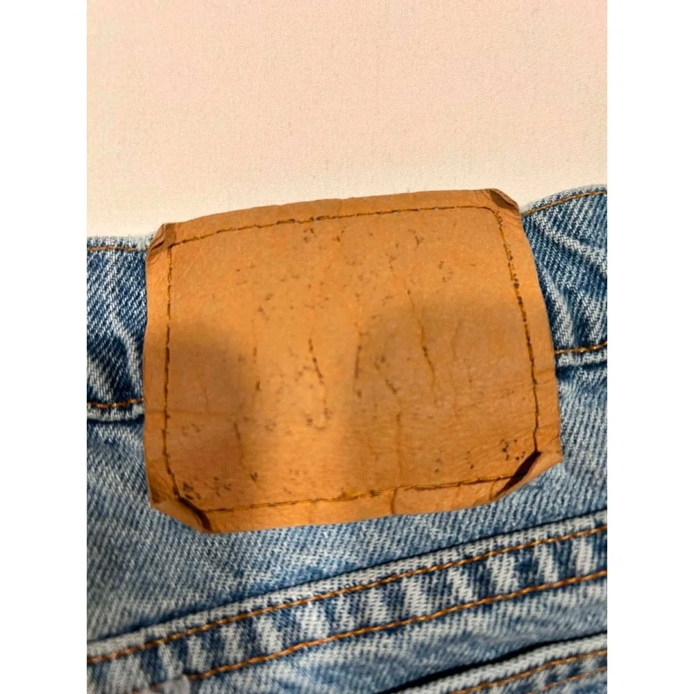 Vintage Levis 560 Orange Tab Loose Fit Tapered Leg Light Wash Jeans 36x30